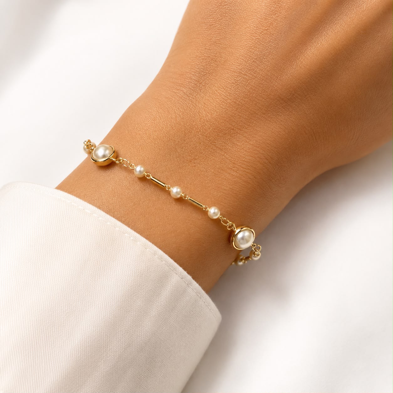 Open Bezel Pearl Gold Bracelet