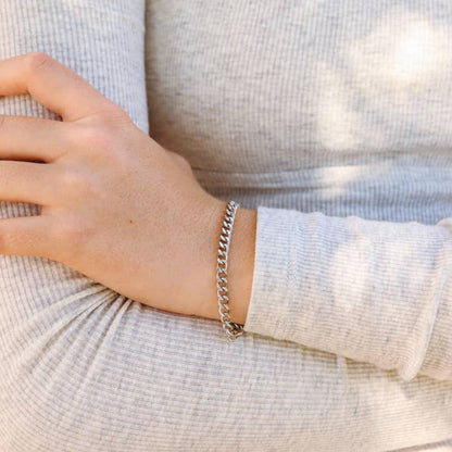 Gold Curb Chain Bracelet